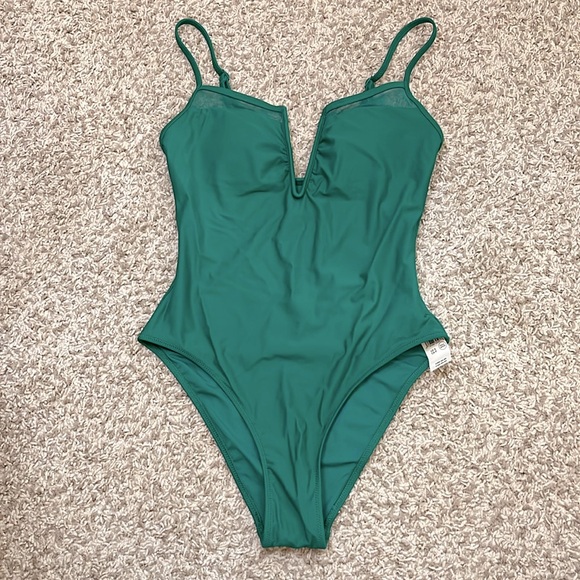 aerie Other - NWT Aerie Emerald Green V Wire One Piece Swimsuit - Size Small